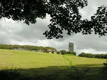 Ballinalacken Castle 4*