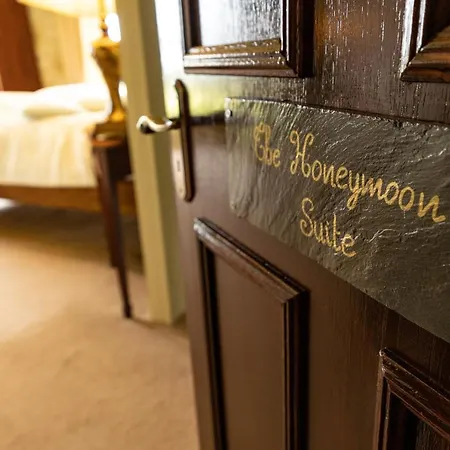 Hotel Ballinalacken Castle Doolin