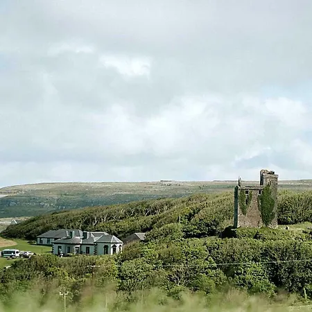 Hotel Ballinalacken Castle Doolin