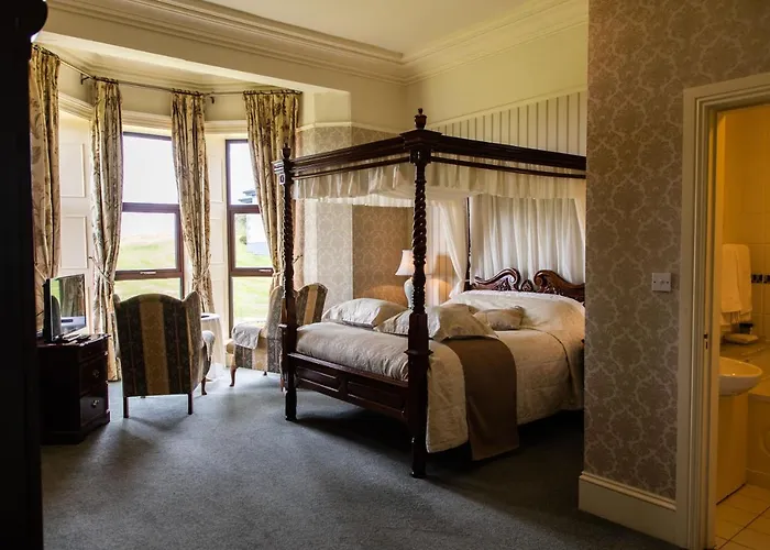 Ballinalacken Castle Otel