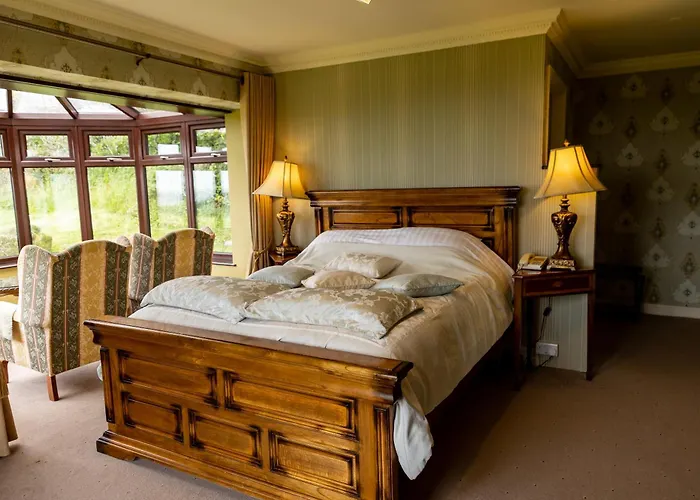 Ballinalacken Castle